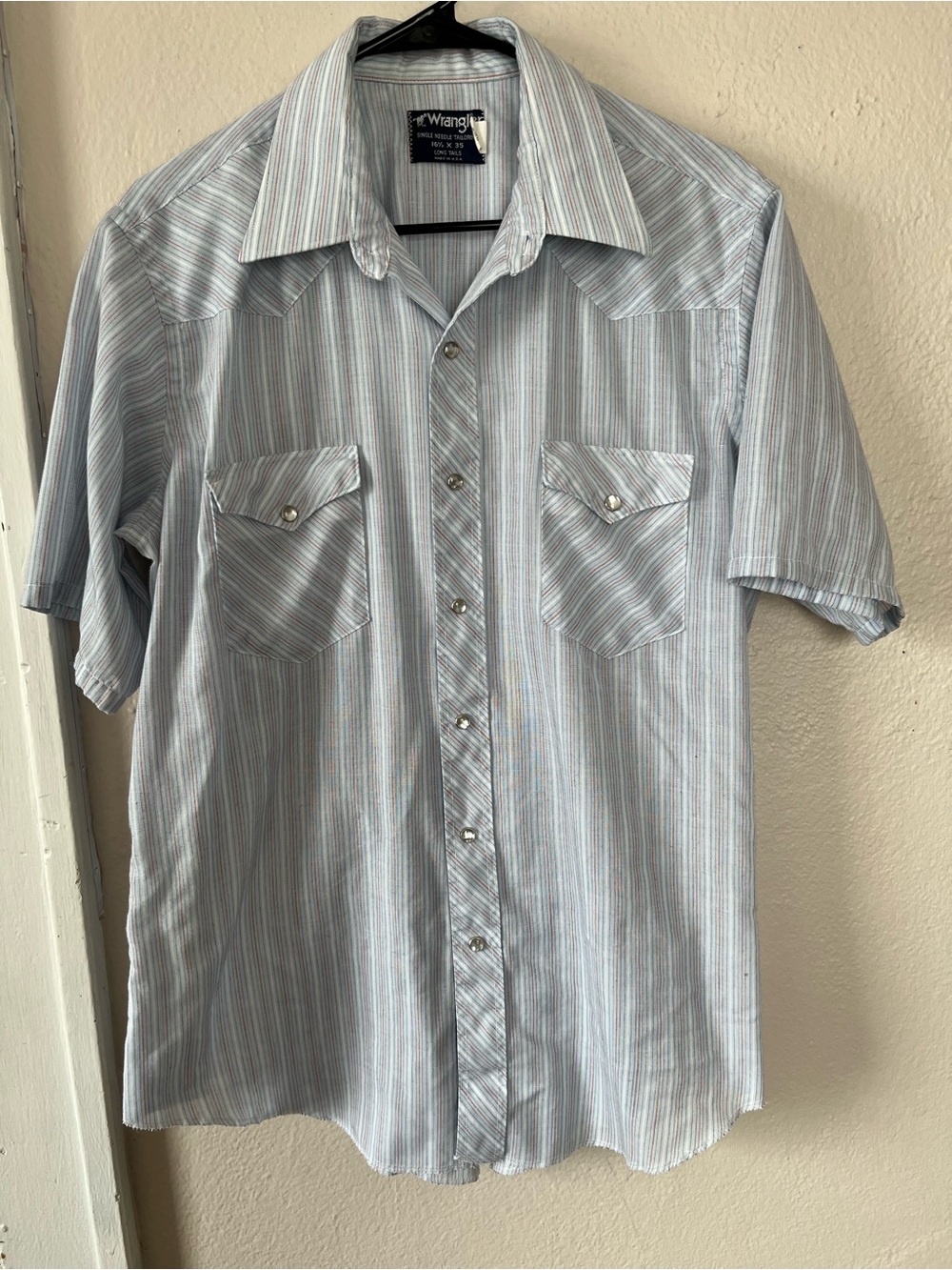 Wrangler Men’s Short-Sleeve Button-Down Shirt in Light Blue and White Stripe